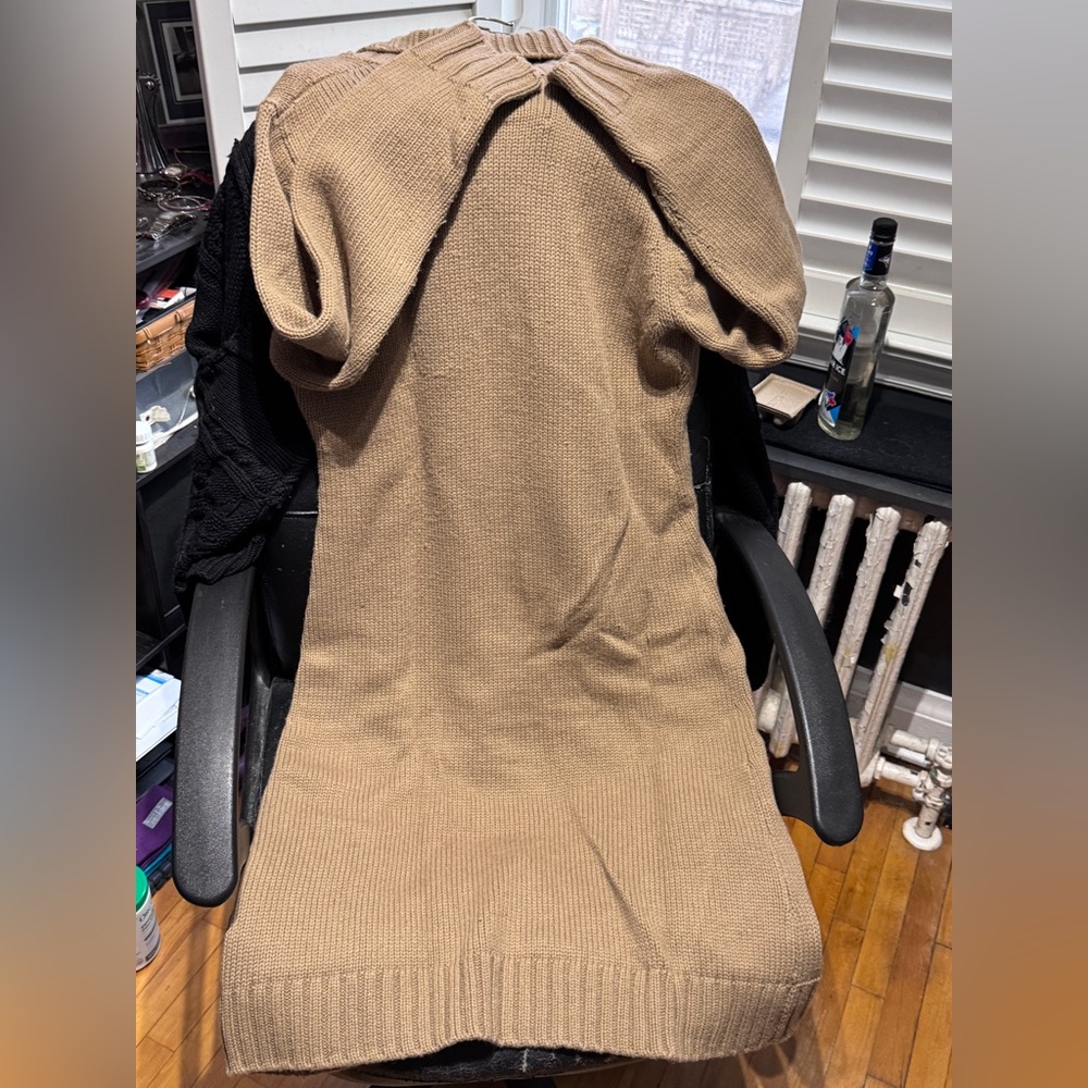 🍁✨ HOST PICK✨Roots Taupe Long Sweater Jacket — Cozy Canadian Classic ✨🍁 - Picture 8 of 16